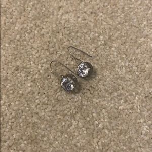 Diamond-like earrings